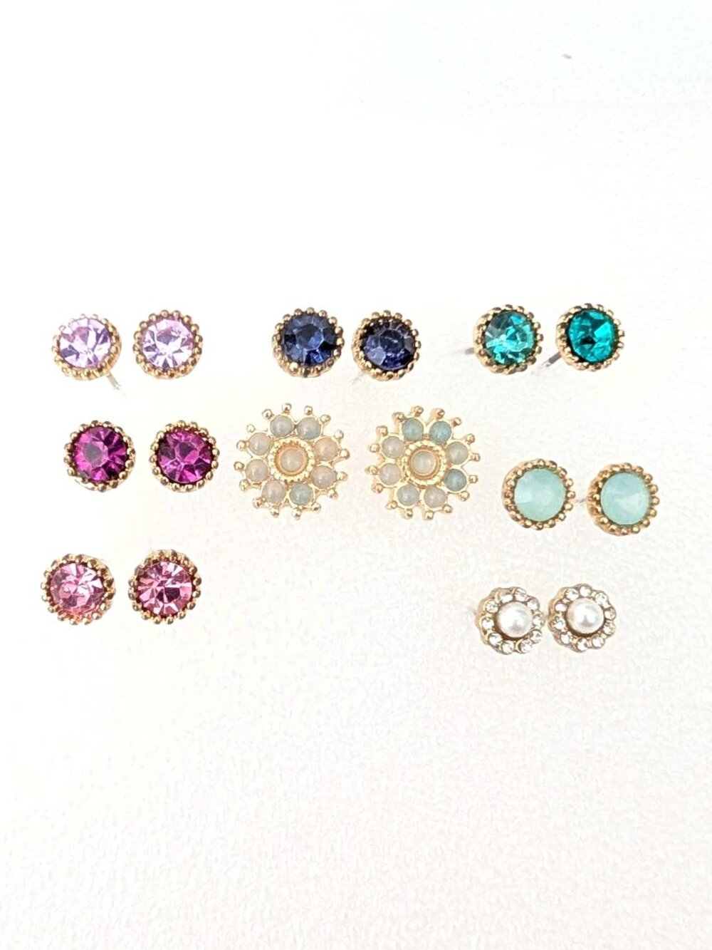 8 pair bundle of stud earrings NWOT